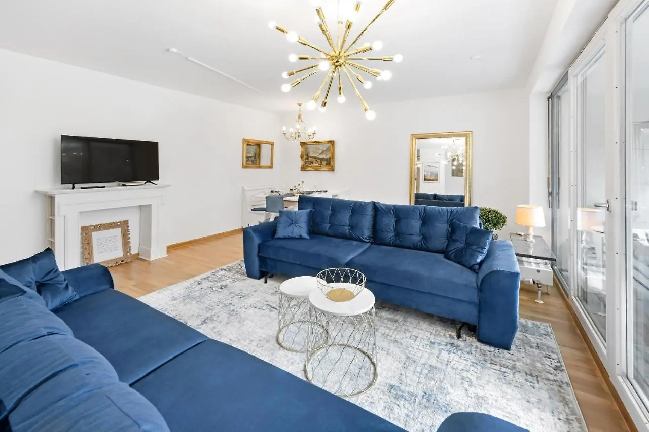 Zwei Zimmer Wohnung Im Stadtzentrum Mit Tiefgaragenplatz Munich