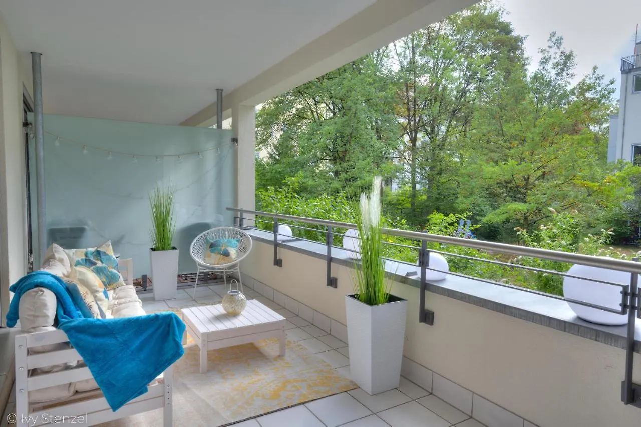 Zwei Zimmer Wohnung Im Stadtzentrum Mit Tiefgaragenplatz Munich
